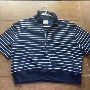 Abercrombie and Fitch Cropped Zip Up LARGE